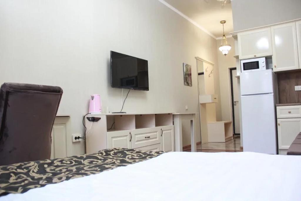 Gold Boutique Hotel Almaty Bagian luar foto