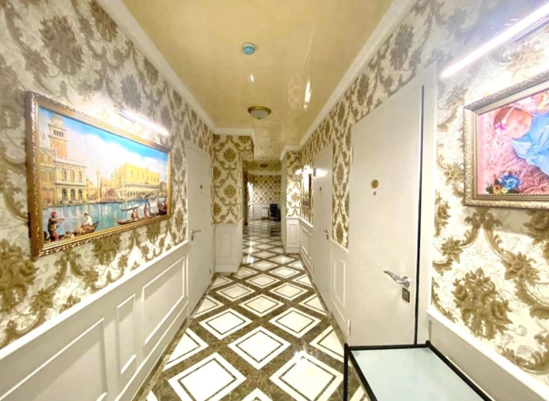 Gold Boutique Hotel Almaty Bagian luar foto