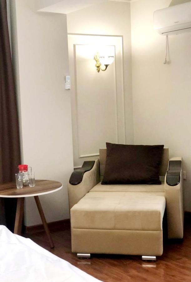 Gold Boutique Hotel Almaty Bagian luar foto