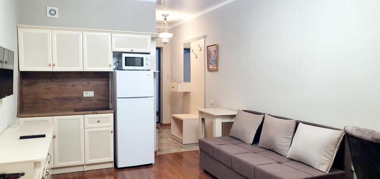 Gold Boutique Hotel Almaty Bagian luar foto