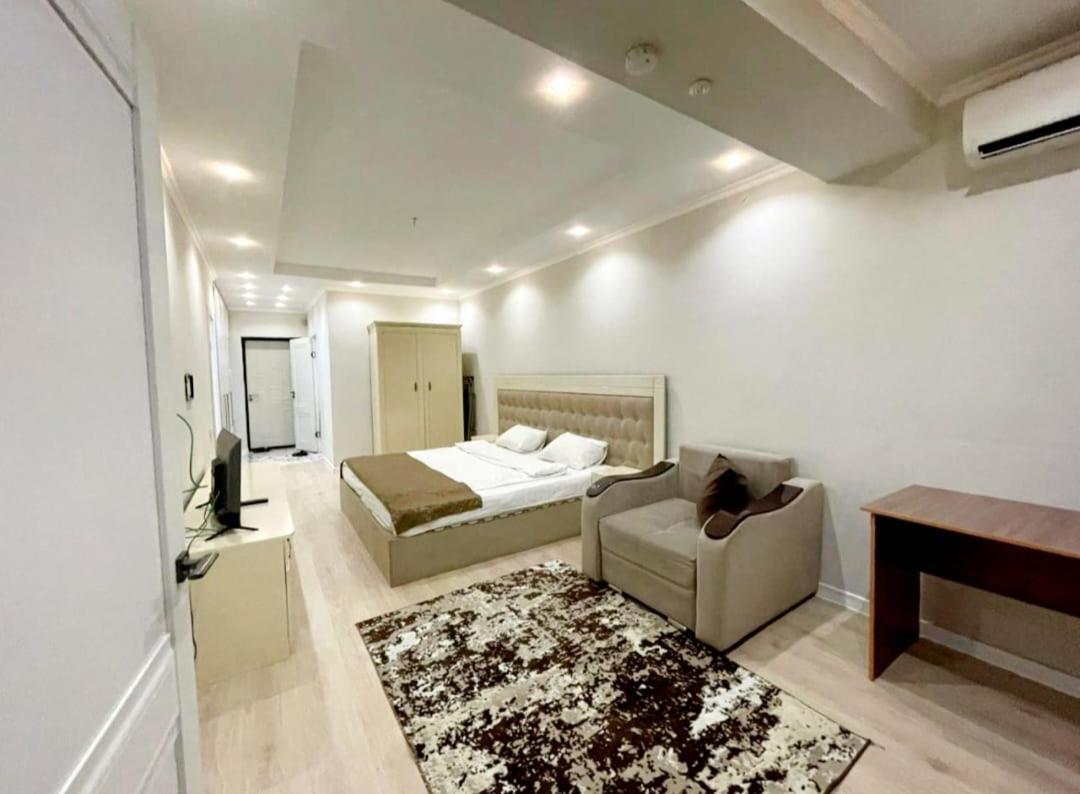 Gold Boutique Hotel Almaty Bagian luar foto