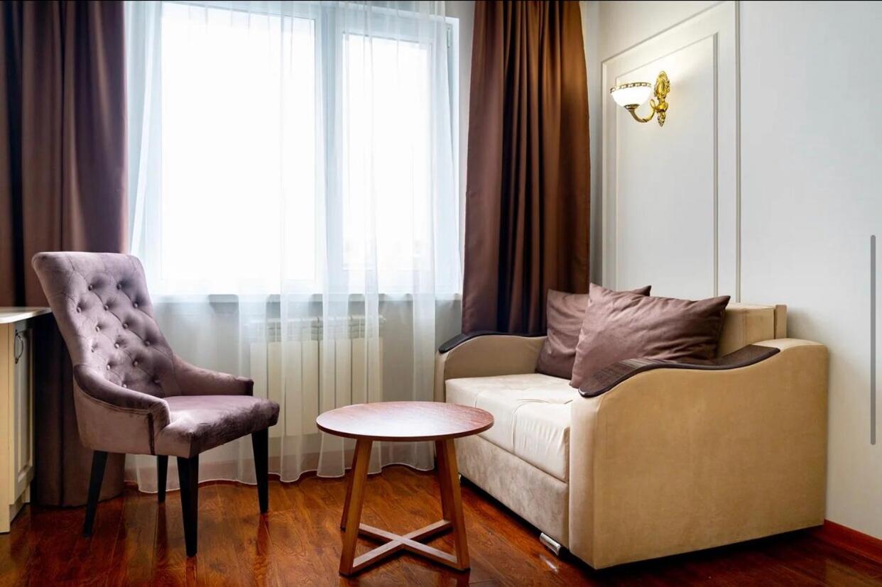 Gold Boutique Hotel Almaty Bagian luar foto